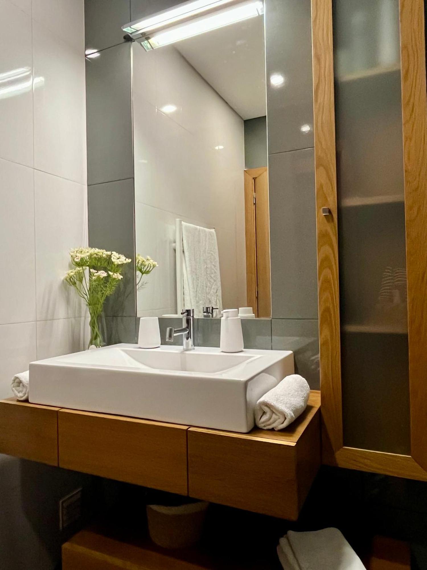 Crystal House Apartment Angra do Heroismo Ngoại thất bức ảnh